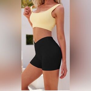 OQQ Ribbed Seamless High Waist Cross Over Athletic Shorts Size XXL. EEUC